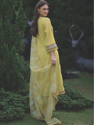 Women Animal Embroidered Sequinned Kurta with Trousers & With Dupatta 5