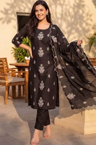 Women Ethnic Motifs Embroidered Thread Work Kurta with Trousers & With Dupatta