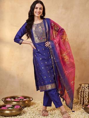 Women Ethnic Motifs Kurta with Trousers & With Dupatta 6