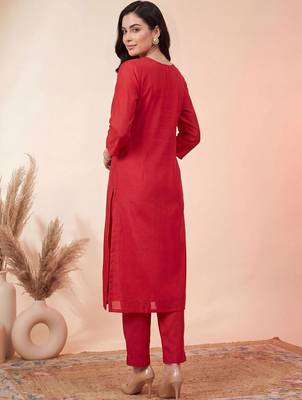 Women Ethnic Motifs Embroidered Thread Work Kurta with Trousers & With Dupatta 4