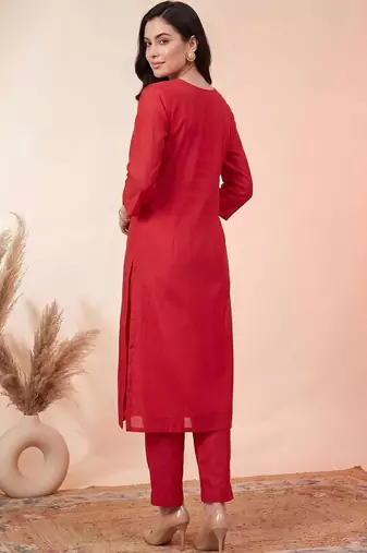 Women Ethnic Motifs Embroidered Thread Work Kurta with Trousers & With Dupatta