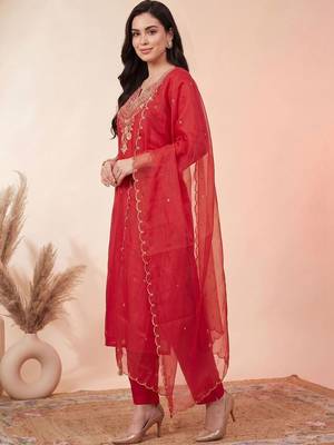 Women Ethnic Motifs Embroidered Thread Work Kurta with Trousers & With Dupatta 6
