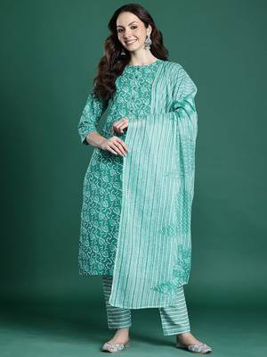 Floral Printed Cotton Kurta with Trousers & Dupatta 7