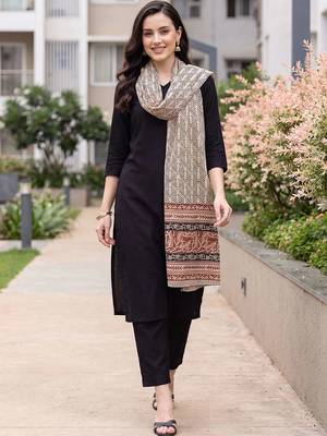 Women Ethnic Motifs Kurta with Trousers & With Dupatta 6
