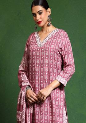 Floral printed cotton v neck kurta trouser & dupatta set 4