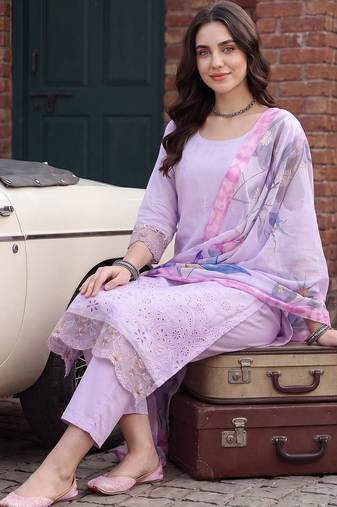 Women Ethnic Motifs Embroidered Thread Work Kurta with Trousers & With Dupatta