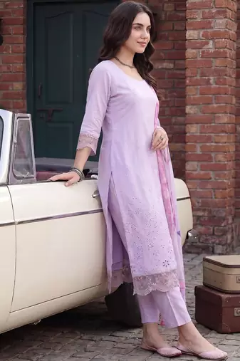 Women Ethnic Motifs Embroidered Thread Work Kurta with Trousers & With Dupatta