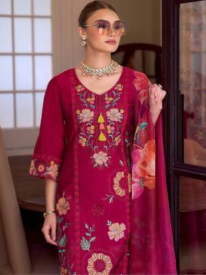 Women Floral Embroidered Thread Work Kurta with Trousers & With Dupatta 3