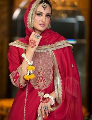 Women Ethnic Motifs Embroidered Zari A-Line Kurta with Trousers & Dupatta 5