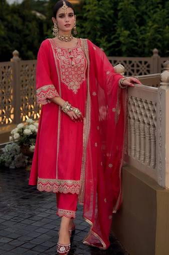 Women Ethnic Motifs Embroidered Kurta with Trousers & With Dupatta