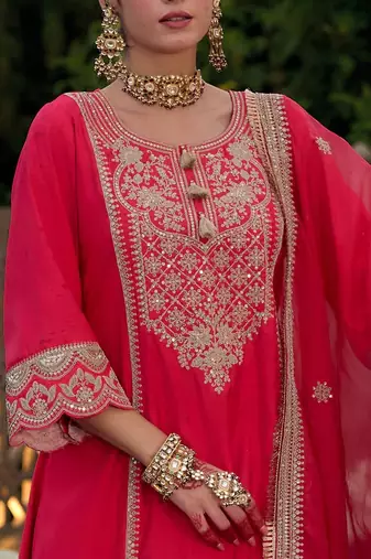 Women Ethnic Motifs Embroidered Kurta with Trousers & With Dupatta