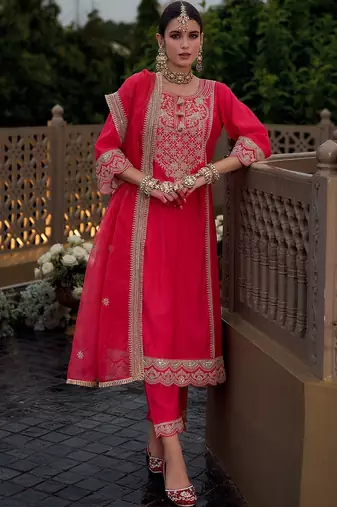 Women Ethnic Motifs Embroidered Kurta with Trousers & With Dupatta