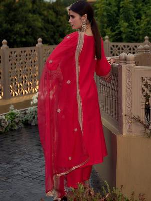 Women Ethnic Motifs Embroidered Kurta with Trousers & With Dupatta 5