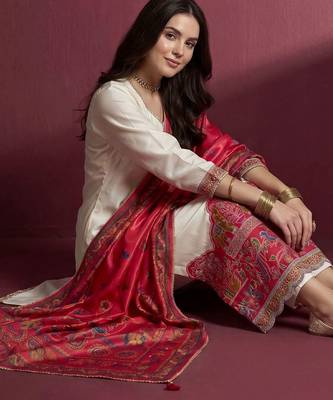 Women Animal Embroidered Kurta with Trousers & With Dupatta 5