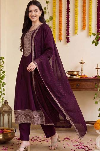 Women Ethnic Motifs Embroidered Thread Work Kurta with Trousers & With Dupatta