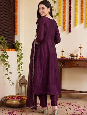 Women Ethnic Motifs Embroidered Thread Work Kurta with Trousers & With Dupatta 4