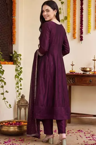 Women Ethnic Motifs Embroidered Thread Work Kurta with Trousers & With Dupatta