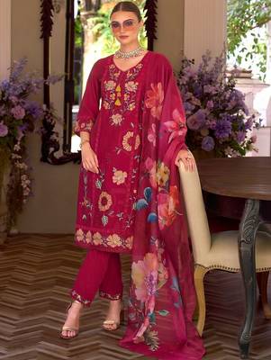Women Floral Embroidered Thread Work Kurta with Trousers & With Dupatta 2