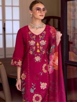 Women Floral Embroidered Thread Work Kurta with Trousers & With Dupatta 4