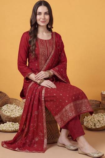 Women Ethnic Motifs Kurta with Trousers & With Dupatta