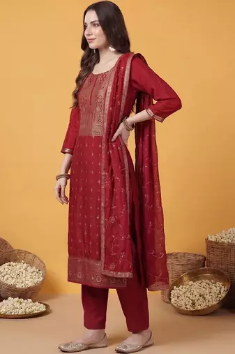 Women Ethnic Motifs Kurta with Trousers & With Dupatta