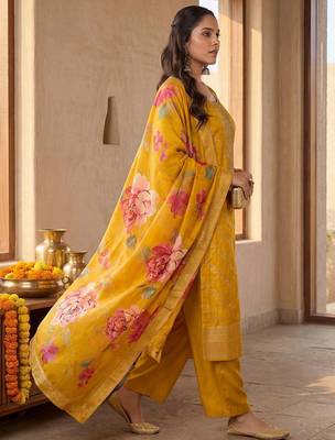 Women Ethnic Motifs Embroidered Kurta with Trousers & With Dupatta 3