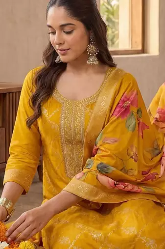 Women Ethnic Motifs Embroidered Kurta with Trousers & With Dupatta