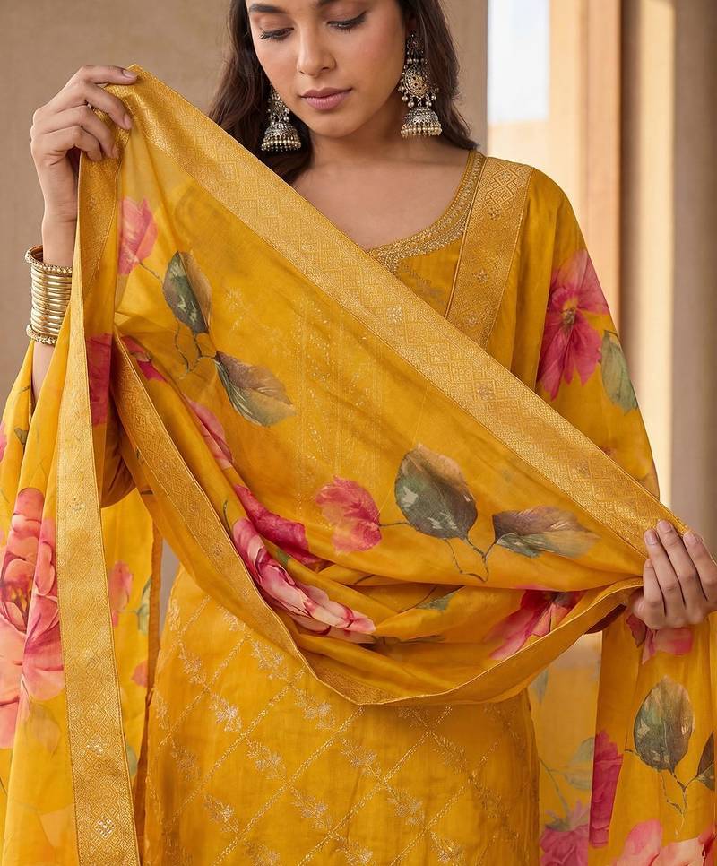 Women Ethnic Motifs Embroidered Kurta with Trousers & With Dupatta