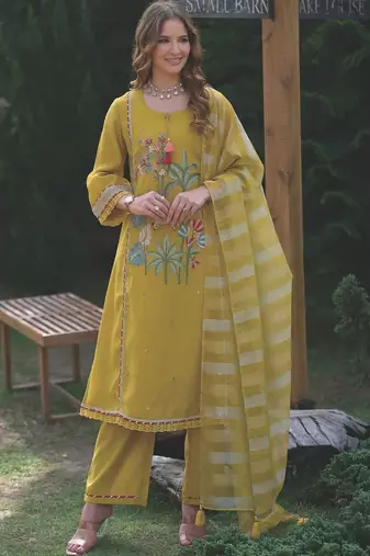 Women Ethnic Motifs Embroidered Sequinned Kurta with Trousers & With Dupatta