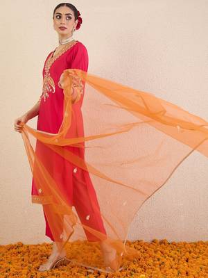 Women Ethnic Motifs Embroidered Kurta with Trousers & Dupatta 1