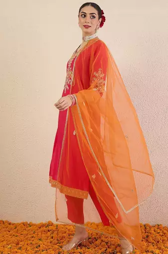 Women Ethnic Motifs Embroidered Kurta with Trousers & Dupatta
