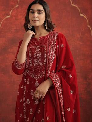 Women Ethnic Motifs Embroidered Kurta with Trousers & Dupatta 2