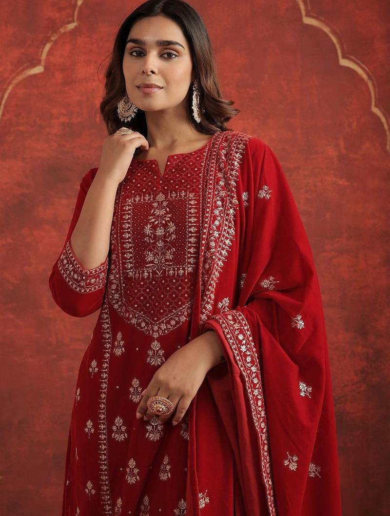 Women Ethnic Motifs Embroidered Kurta with Trousers & Dupatta