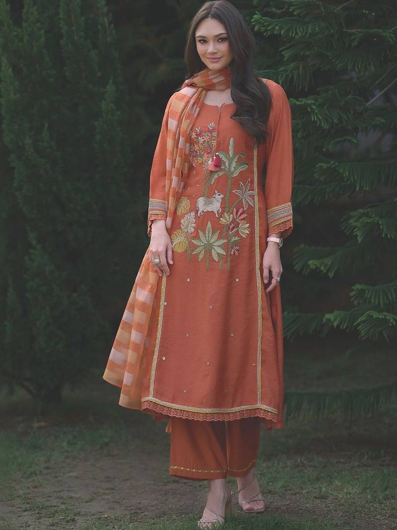 Women Ethnic Motifs Embroidered Thread Work Kurta with Trousers & With Dupatta