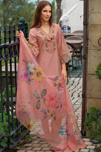 Women Ethnic Motifs Embroidered Thread Work Kurta with Trousers & With Dupatta