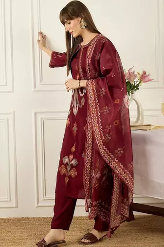 Women Ethnic Motifs Embroidered Thread Work Kurta with Trousers & With Dupatta