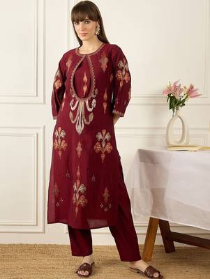 Women Ethnic Motifs Embroidered Thread Work Kurta with Trousers & With Dupatta 5