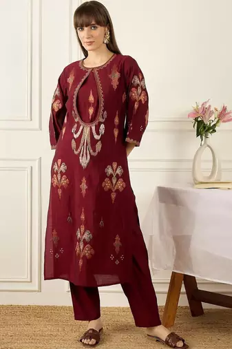 Women Ethnic Motifs Embroidered Thread Work Kurta with Trousers & With Dupatta