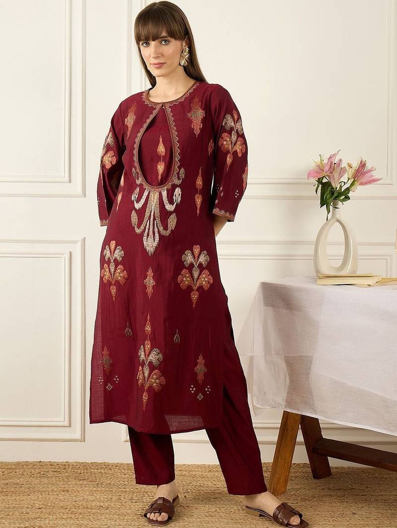 Women Ethnic Motifs Embroidered Thread Work Kurta with Trousers & With Dupatta