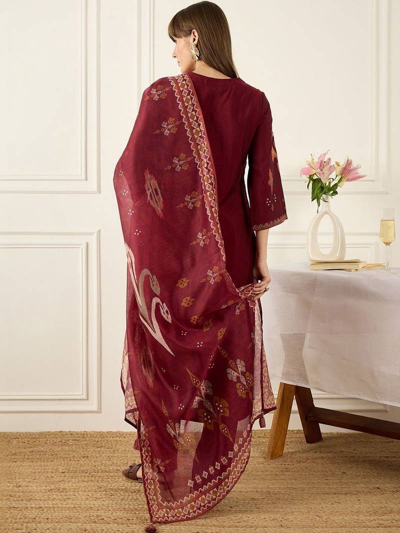 Women Ethnic Motifs Embroidered Thread Work Kurta with Trousers & With Dupatta