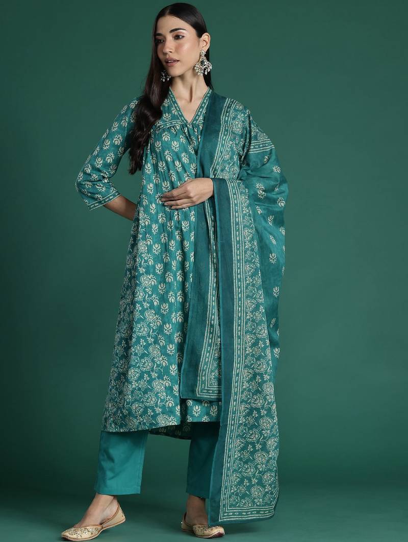 Women Floral Printed Empire Cotton Kurta with Trousers & With Dupatta