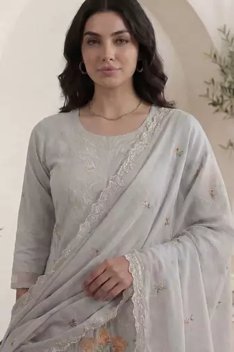 Women Ethnic Motifs Embroidered Thread Work Cotton Kurta with Trousers & With Dupatta