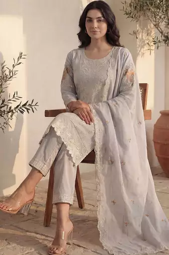 Women Ethnic Motifs Embroidered Thread Work Cotton Kurta with Trousers & With Dupatta