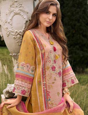Women Floral Printed Sequinned Linen Kurta with Trousers & With Dupatta 4