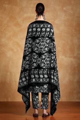 Floral printed cotton v neck kurta trouser & dupatta set 2