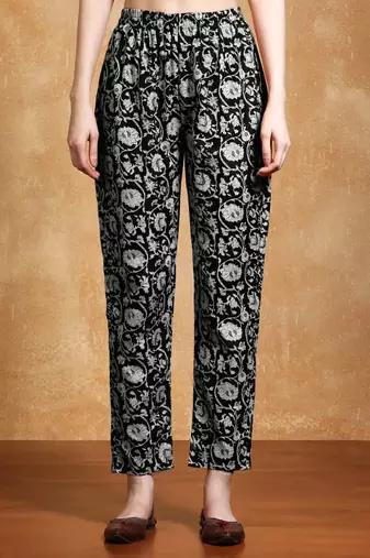 Floral printed cotton v neck kurta trouser & dupatta set