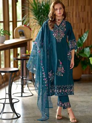 Women Ethnic Motifs Embroidered Kurta with Trousers & Dupatta 1