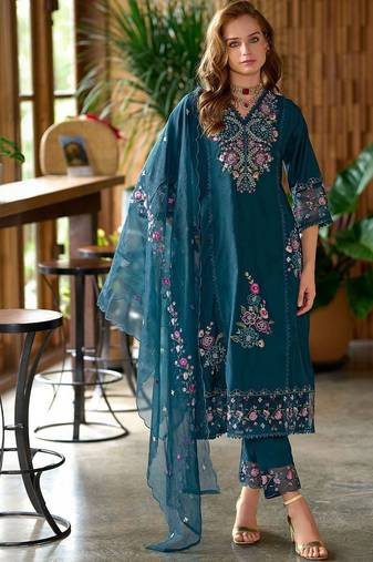 Women Ethnic Motifs Embroidered Kurta with Trousers & Dupatta