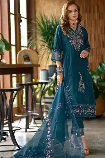 Women Ethnic Motifs Embroidered Kurta with Trousers & Dupatta