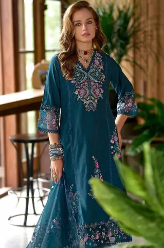 Women Ethnic Motifs Embroidered Kurta with Trousers & Dupatta